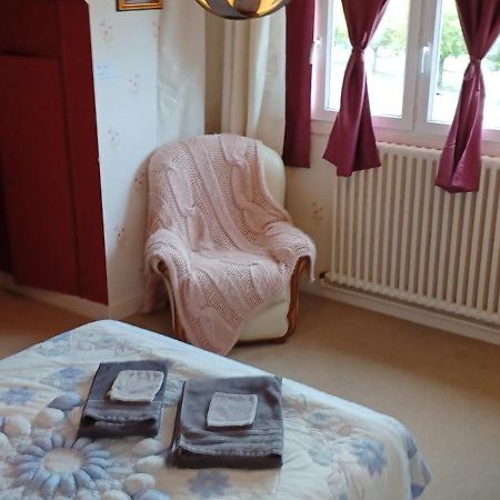 Les Trois Chambres De Lyly Situees A Brou Exterior photo